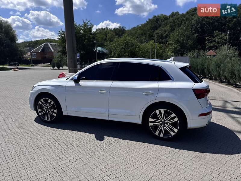 Внедорожник / Кроссовер Audi SQ5 2017 в Полтаве