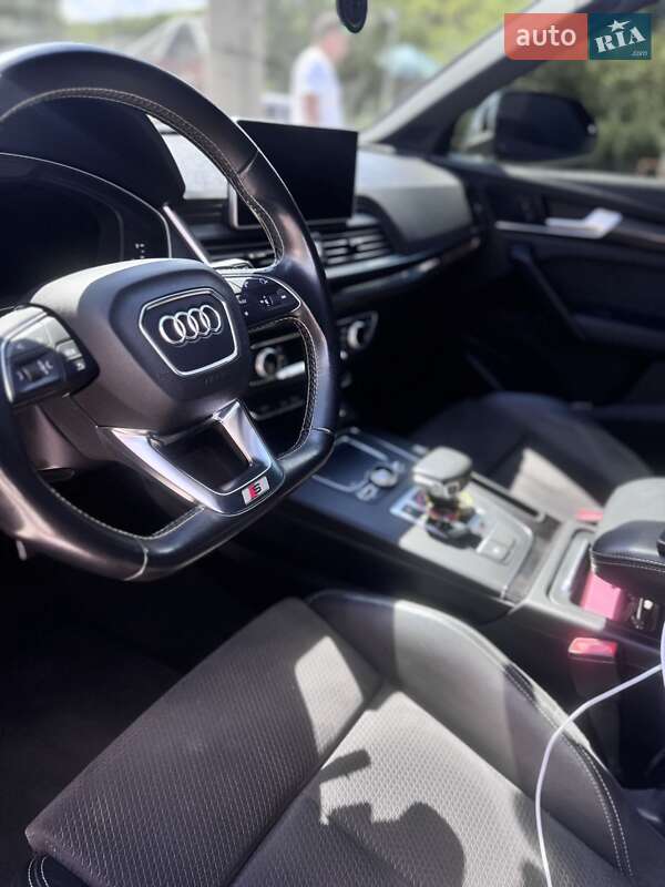 Внедорожник / Кроссовер Audi SQ5 2017 в Полтаве