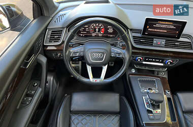 Внедорожник / Кроссовер Audi SQ5 2018 в 