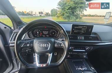 Внедорожник / Кроссовер Audi SQ5 2018 в 