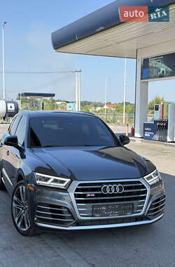 Внедорожник / Кроссовер Audi SQ5 2018 в 