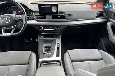 Внедорожник / Кроссовер Audi SQ5 2020 в 