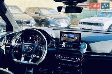 Внедорожник / Кроссовер Audi SQ5 2019 в 