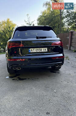 Внедорожник / Кроссовер Audi SQ5 2024 в 