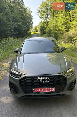 Внедорожник / Кроссовер Audi SQ5 2022 в 