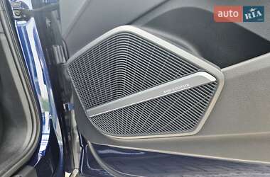 Позашляховик / Кросовер Audi SQ5 2019 в 