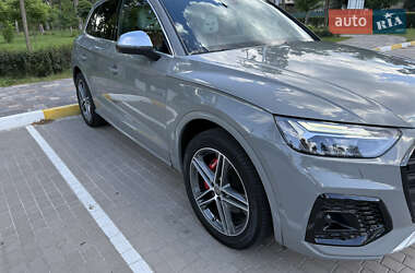 Внедорожник / Кроссовер Audi SQ5 2018 в 