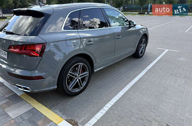 Внедорожник / Кроссовер Audi SQ5 2018 в 