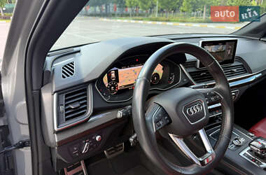 Внедорожник / Кроссовер Audi SQ5 2018 в 