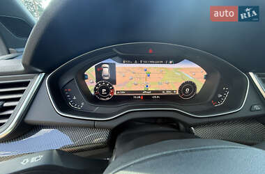 Внедорожник / Кроссовер Audi SQ5 2018 в 