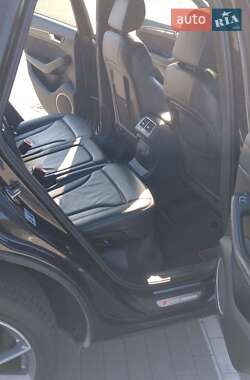 Внедорожник / Кроссовер Audi SQ5 2016 в 