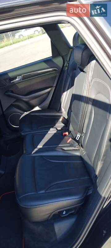 Внедорожник / Кроссовер Audi SQ5 2016 в Умани
