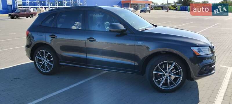 Внедорожник / Кроссовер Audi SQ5 2016 в Умани
