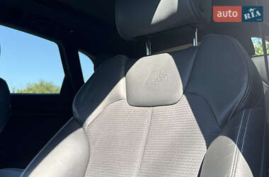 Внедорожник / Кроссовер Audi SQ5 2022 в 