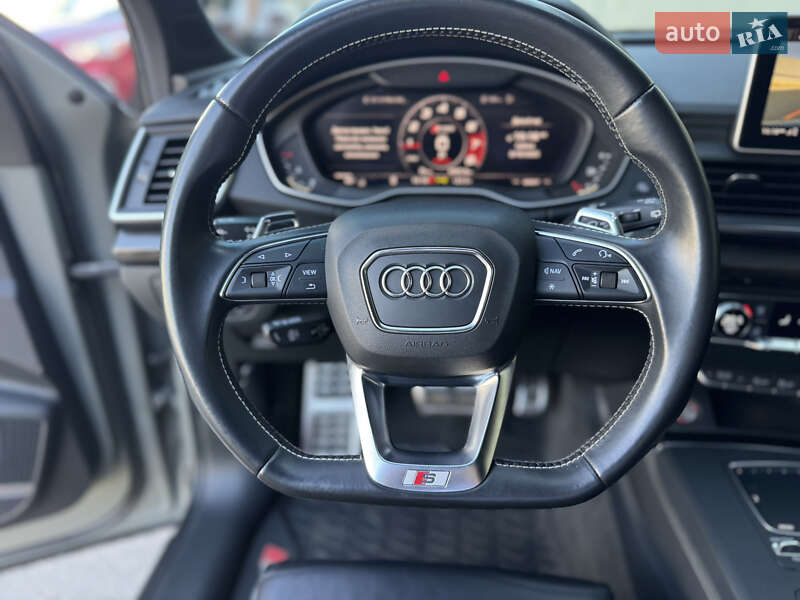 Внедорожник / Кроссовер Audi SQ5 2019 в Киеве