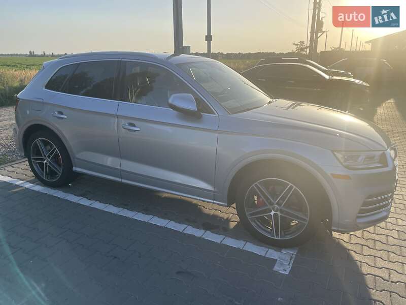 Внедорожник / Кроссовер Audi SQ5 2019 в Киеве