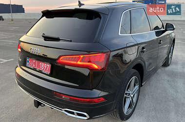 Внедорожник / Кроссовер Audi SQ5 2018 в 