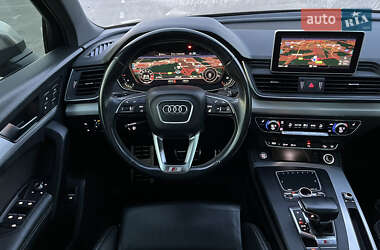 Внедорожник / Кроссовер Audi SQ5 2018 в 