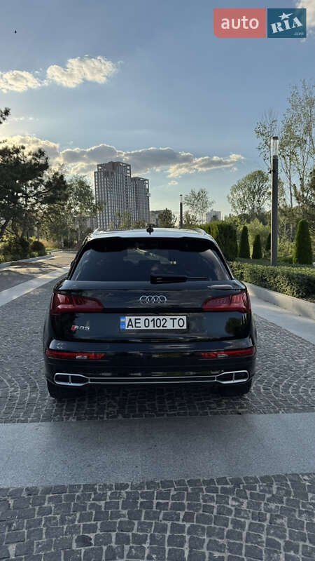 Позашляховик / Кросовер Audi SQ5 2017 в Дніпрі