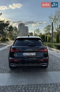 Внедорожник / Кроссовер Audi SQ5 2017 в 