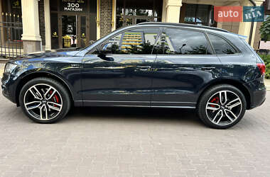 Внедорожник / Кроссовер Audi SQ5 2015 в 