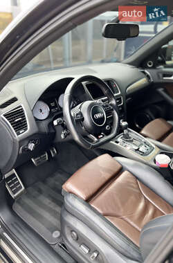 Внедорожник / Кроссовер Audi SQ5 2015 в 