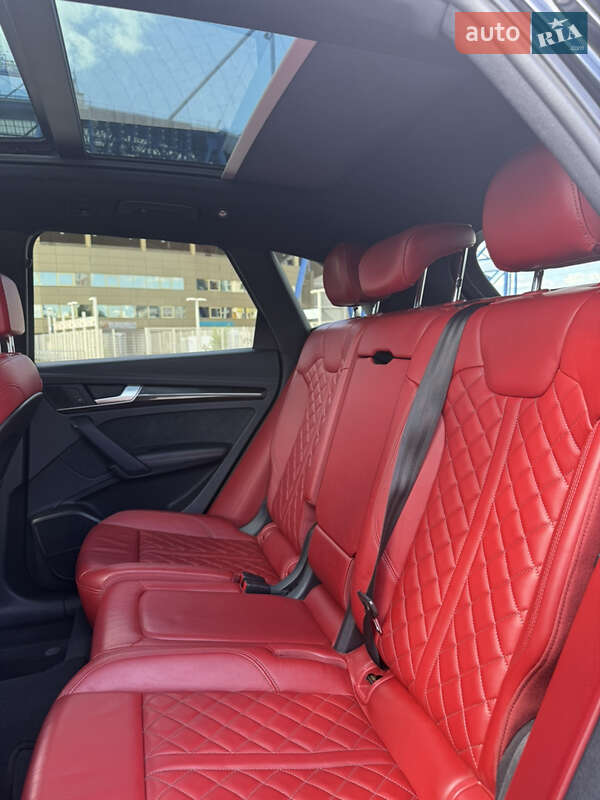Внедорожник / Кроссовер Audi SQ5 2018 в Харькове