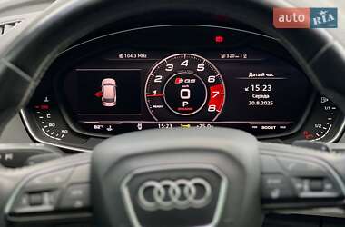 Внедорожник / Кроссовер Audi SQ5 2017 в 
