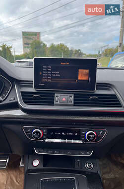 Внедорожник / Кроссовер Audi SQ5 2019 в 
