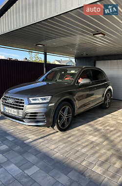 Внедорожник / Кроссовер Audi SQ5 2019 в 