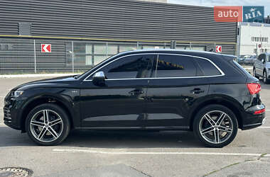 Внедорожник / Кроссовер Audi SQ5 2018 в 