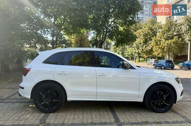 Внедорожник / Кроссовер Audi SQ5 2013 в 