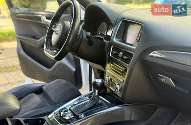 Внедорожник / Кроссовер Audi SQ5 2013 в 