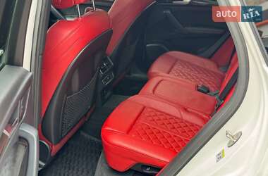 Позашляховик / Кросовер Audi SQ5 2018 в 