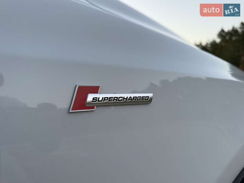 Внедорожник / Кроссовер Audi SQ5 2015 в Киеве