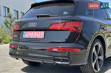 Внедорожник / Кроссовер Audi SQ5 2018 в 