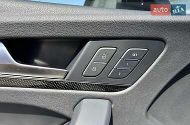 Внедорожник / Кроссовер Audi SQ5 2018 в 