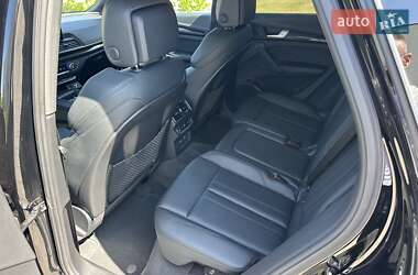 Внедорожник / Кроссовер Audi SQ5 2018 в 