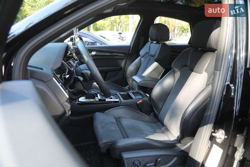 Внедорожник / Кроссовер Audi SQ5 2022 в Харькове