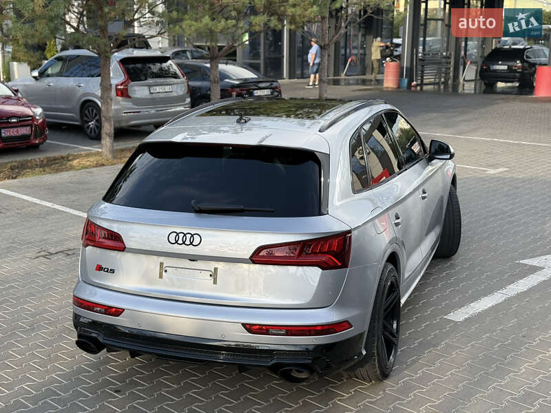 Позашляховик / Кросовер Audi SQ5 2018 в Рівному