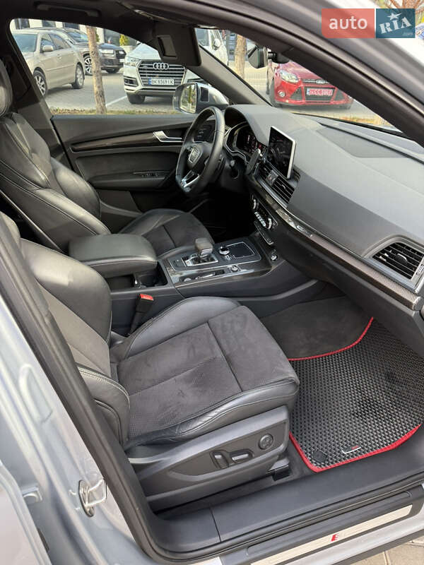 Позашляховик / Кросовер Audi SQ5 2018 в Рівному