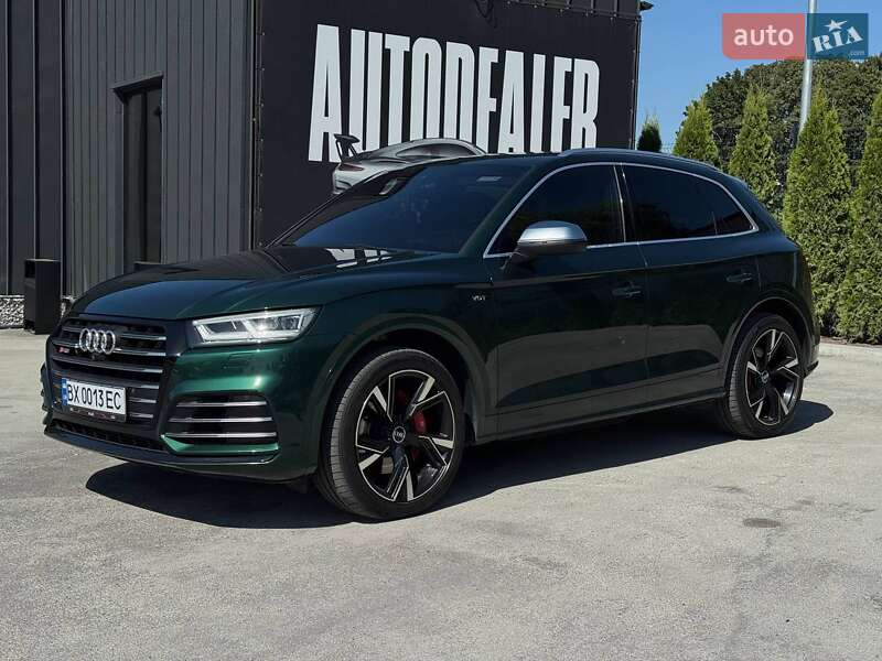 Внедорожник / Кроссовер Audi SQ5 2017 в 