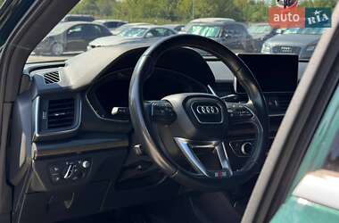 Внедорожник / Кроссовер Audi SQ5 2017 в 