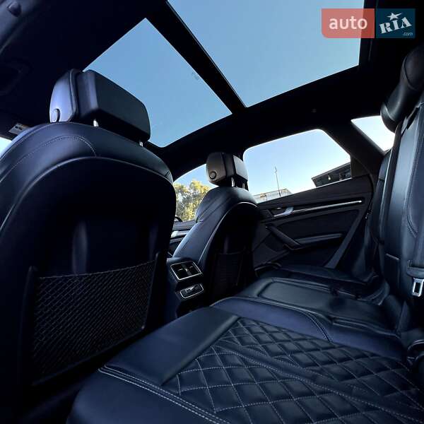 Внедорожник / Кроссовер Audi SQ5 2019 в Чернигове