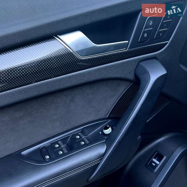 Внедорожник / Кроссовер Audi SQ5 2019 в Чернигове