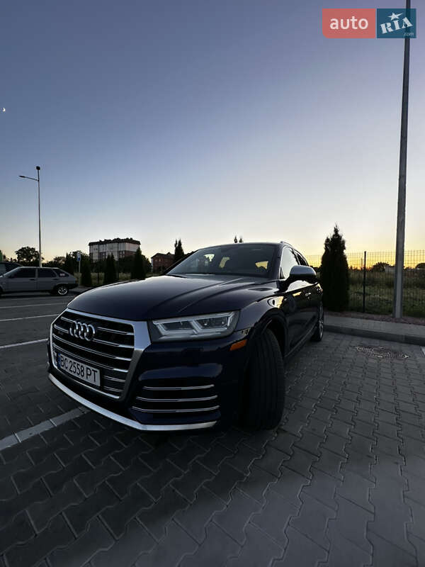 Внедорожник / Кроссовер Audi SQ5 2017 в Стрые