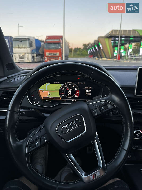 Внедорожник / Кроссовер Audi SQ5 2017 в Стрые