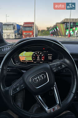 Внедорожник / Кроссовер Audi SQ5 2017 в 