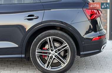 Внедорожник / Кроссовер Audi SQ5 2020 в 