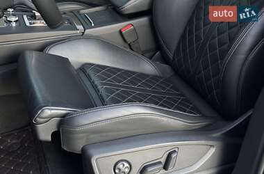 Внедорожник / Кроссовер Audi SQ5 2020 в 